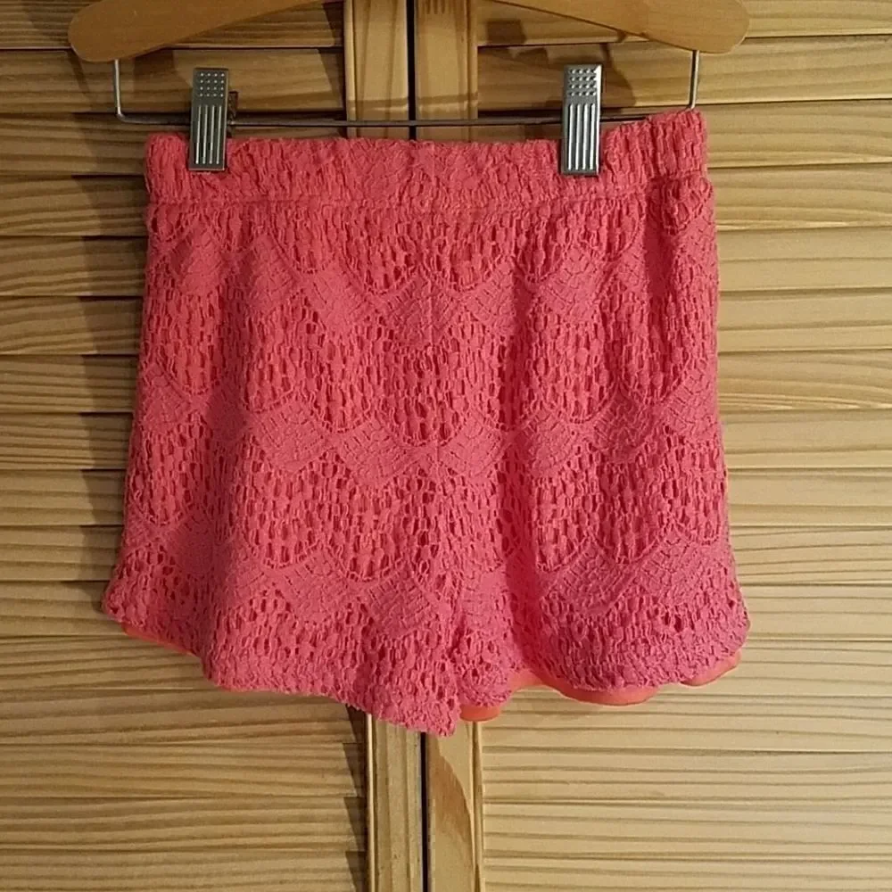 Jessica Simpson girls szM Pink crocheted shorts